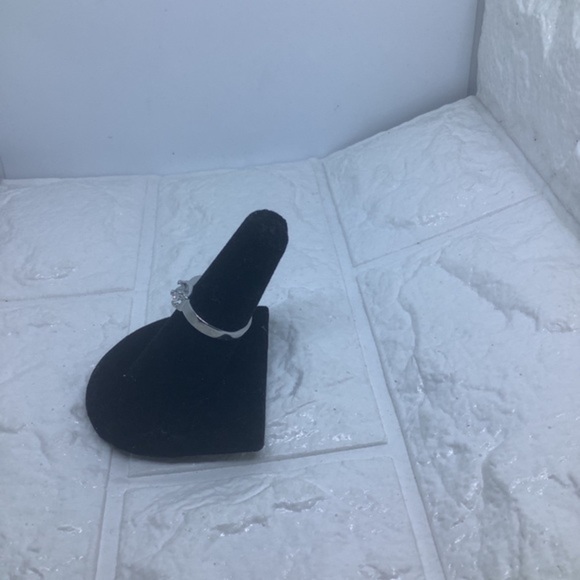 925 Sterling Sliver Crystal Ring Birthstone White Size 7 - Picture 3 of 6